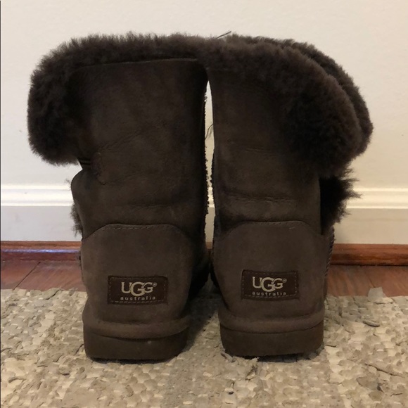Bailey button UGG boot - Picture 3 of 3